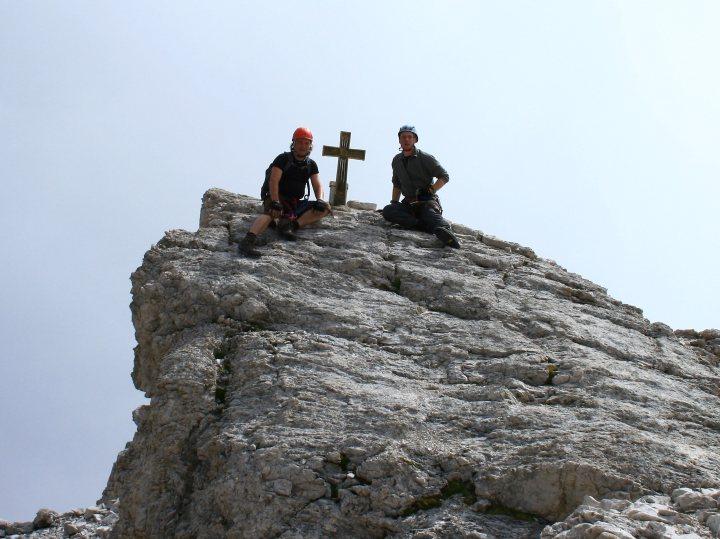10.jpg - Koniec ferraty Marino Bianchi - szczyt Cima di Mezzo (3154 m).