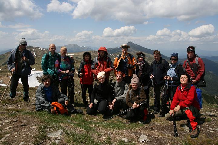 09.jpg - Nasza grupa na grani Czarnohory.