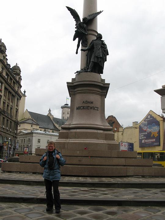 74.jpg - Pomnik Wieszcza.