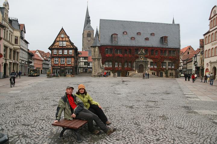 26.jpg - Rynek z ratuszem.