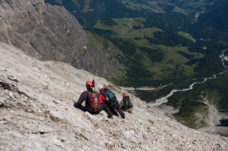 74.jpg - Tu już jest mniej przyjemnie (zejście awaryje z ferraty).