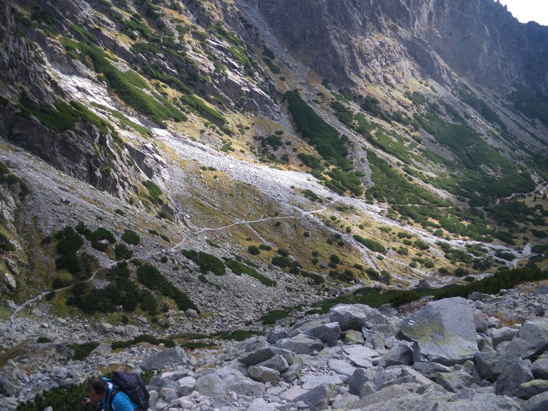 19.jpg - Ścieżka do chaty Teriego.