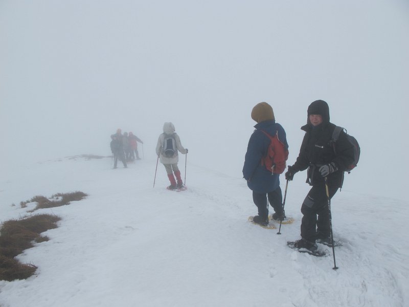 11.jpg - We mgle szukamy drogę na szczyt.