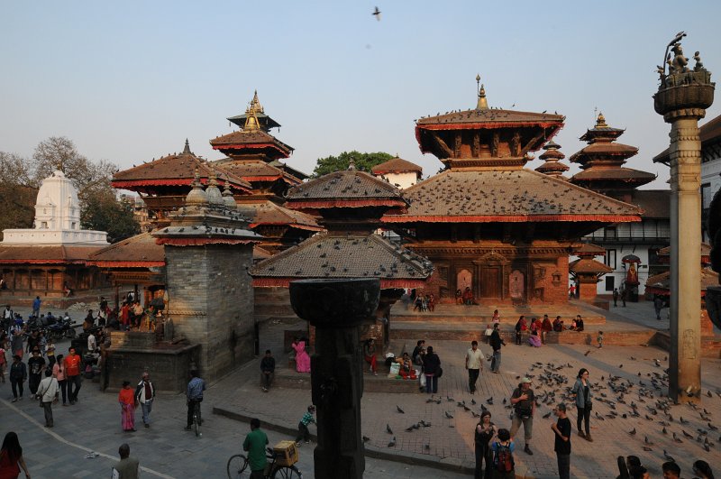 106.jpg - Średniowieczne zabytki na Durbar Square w Kathmandu.