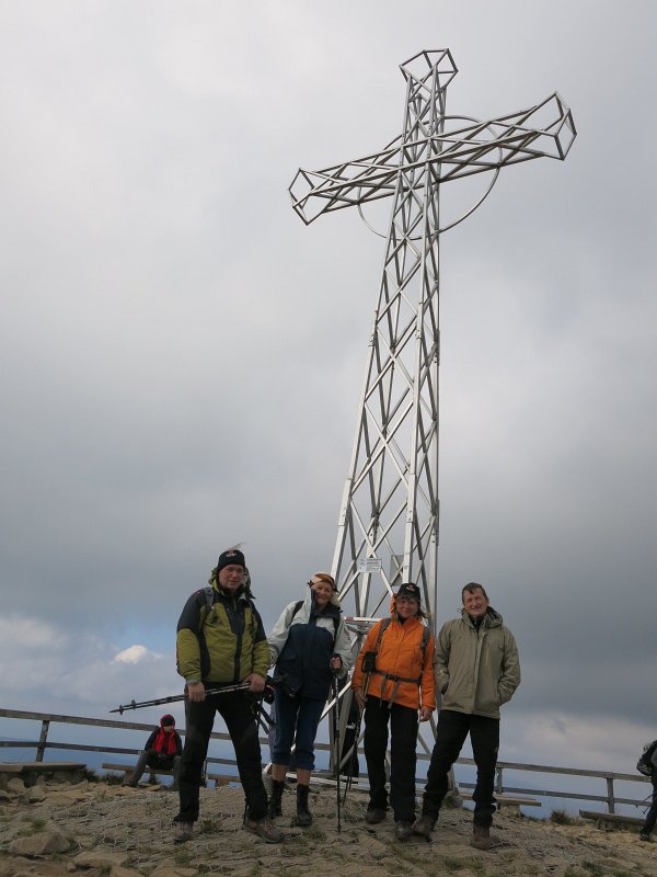 06.jpg - Zdobyliśmy Tarnicę 1346 mnpm – najwyższy szczyt Bieszczadów.