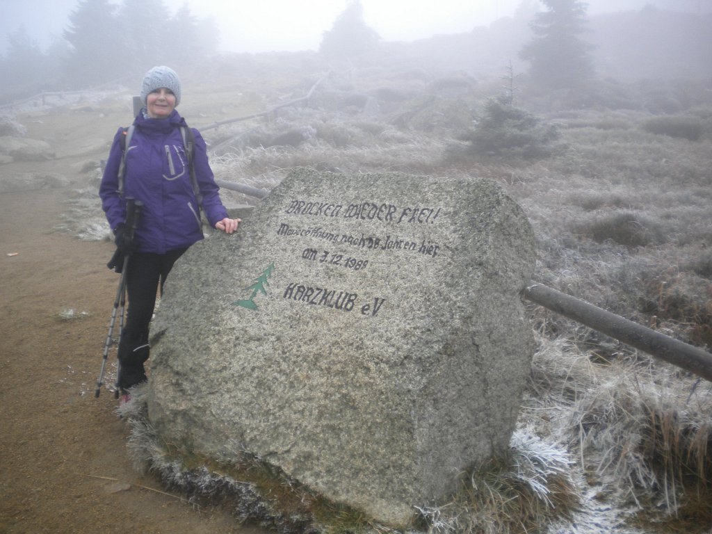 50.jpg - Podchodząc wyżej trafiliśmy na pierwsze oznaki zimy.