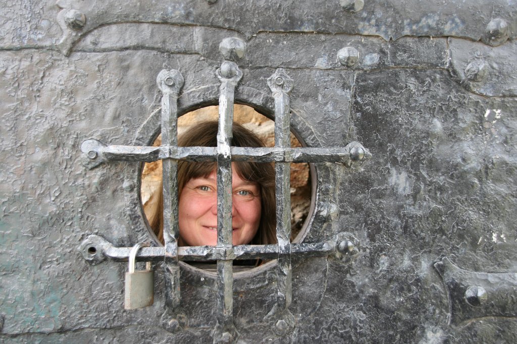 126.jpg - Zamknięta w wieży?