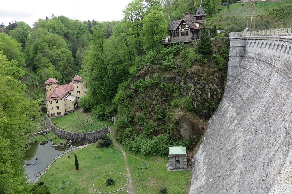 127.jpg - Zapora Leśniańska.