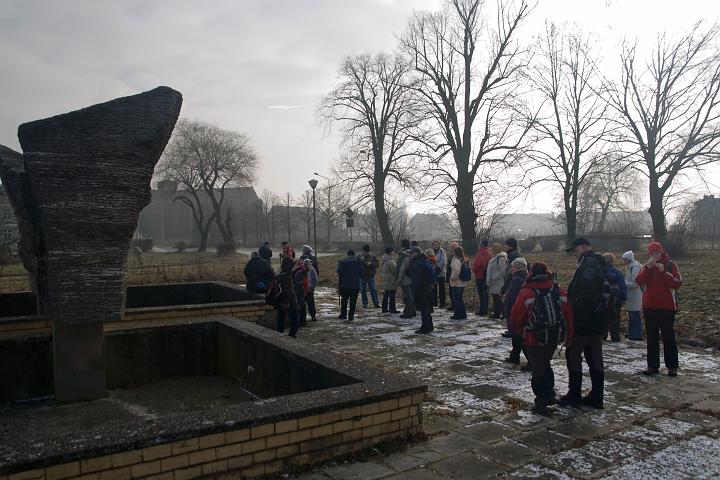 09.jpg