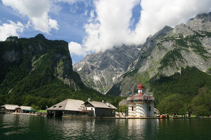 61.jpg - Rejsem z St. Bartholomä do miejscowości Königssee kończymy naszą wyprawę w tej części Alp.