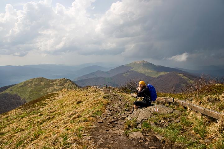 31.jpg - Piekny widok na Smerek (1222m) z Osadzkiego Wierchu.