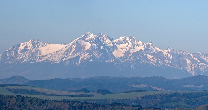14.jpg - Znów piękny widok na Tatry o poranku.