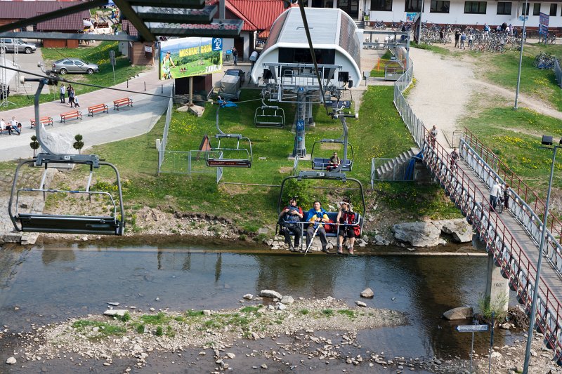 54.jpg - Ostatnia wycieczka - w Małe Pieniny. Podjeżdżamy na Palenicę.