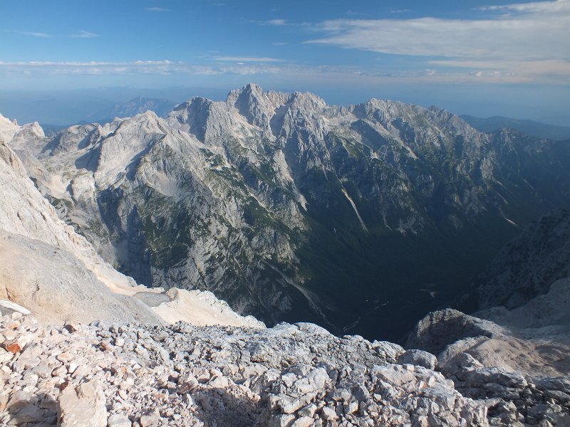 052.jpg - Widok na Śzkrlaticę.