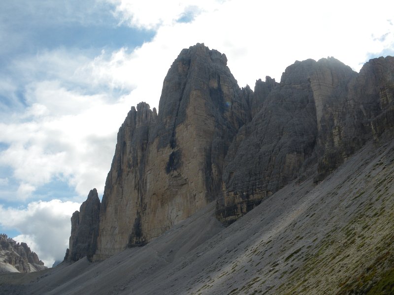 31.jpg - Tre Cime od północy.