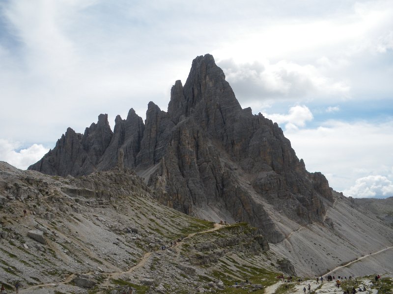 34.jpg - Monte Paterno (tam chcemy się wspiąć).