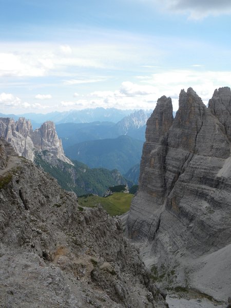 37.jpg - Dolomickie turnie.