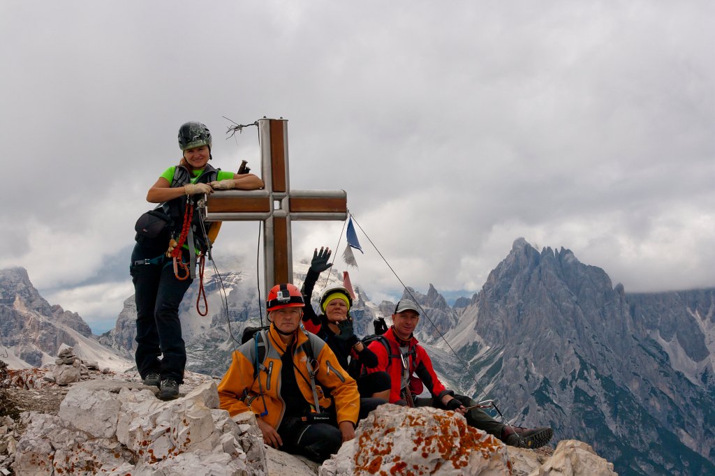 36.jpg - Na szczycie Torre di Toblin (2617m).