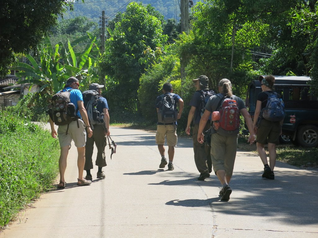 032.jpg - Wyruszamy na pieszą wycieczkę do dżungli…