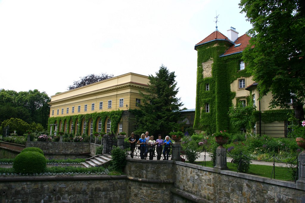 010.jpg - Spacer po parku zamkowym.