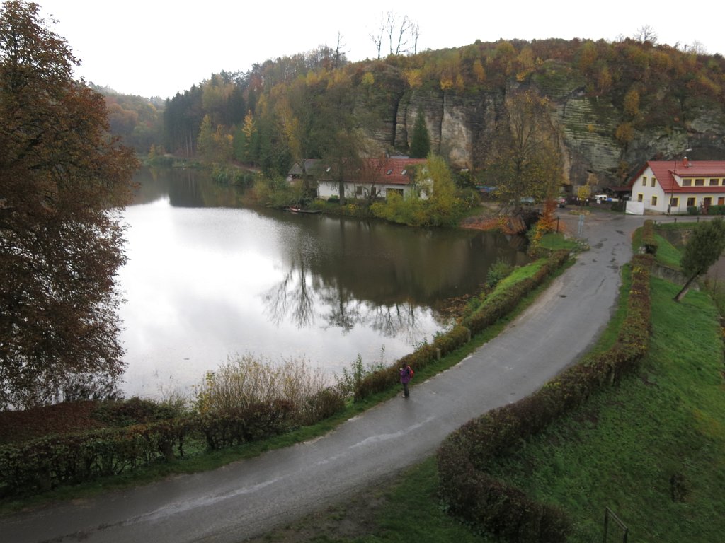 44.jpg - Widok z zamku Kost.