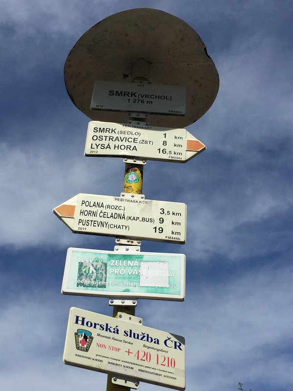 044.jpg - Na szczycie Smreka (1276m).